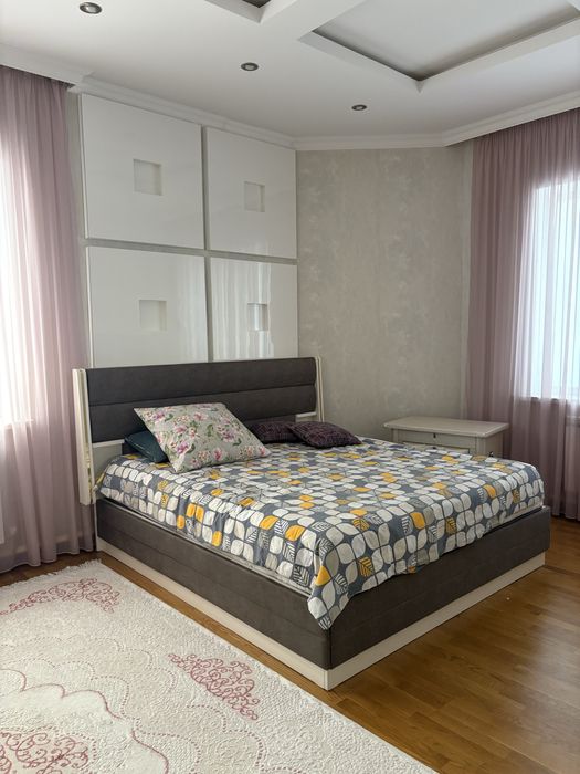 продается спальный комплект