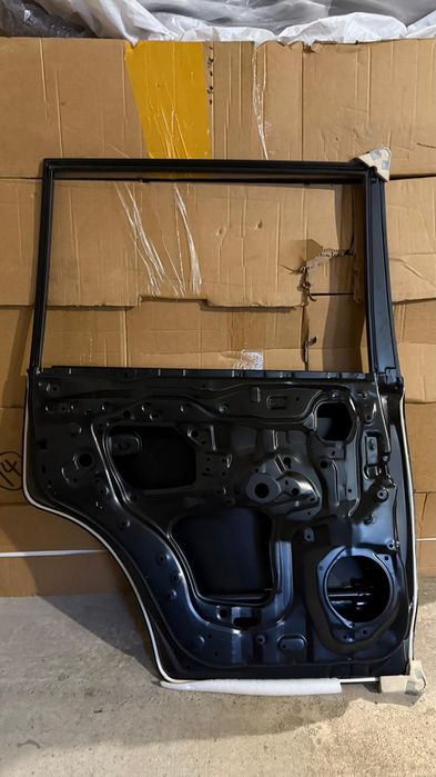 Дверь Land Cruiser 200