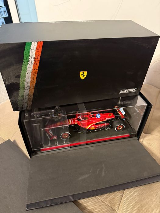 Macheta looksmart 1:18 ferrari sf-24 scuderia ferrari hp f1 team winner italian gp 2024 charles leclerc Noua