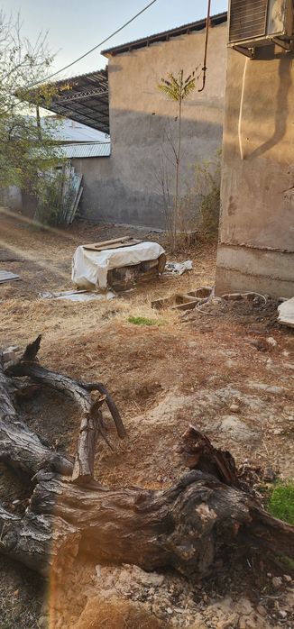 Дом . Шайхонтоурский район.  Ориентир Напротив Олий Мажлис