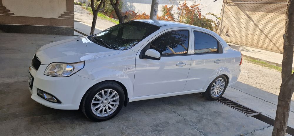 Срочно продаётся Нексия3 А/Т,год 2020,пробег 70.000км,краска родная