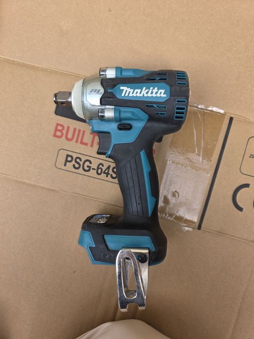 Makita Masina de insurubat cu impact DTW300 / original, nou