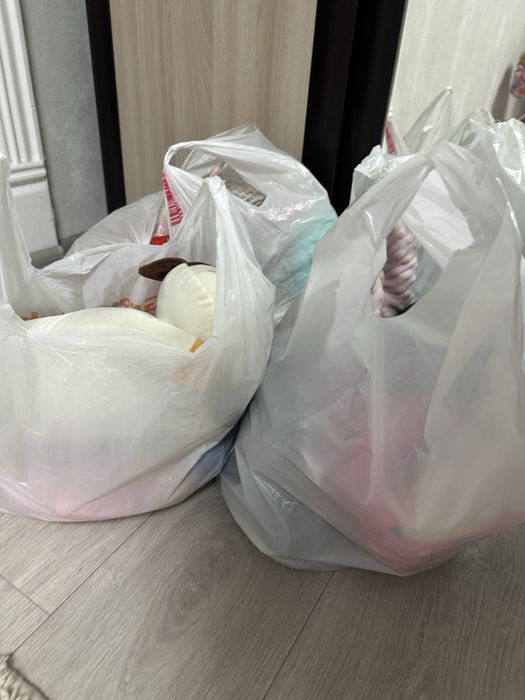 Отдам детские вещи и игрушки