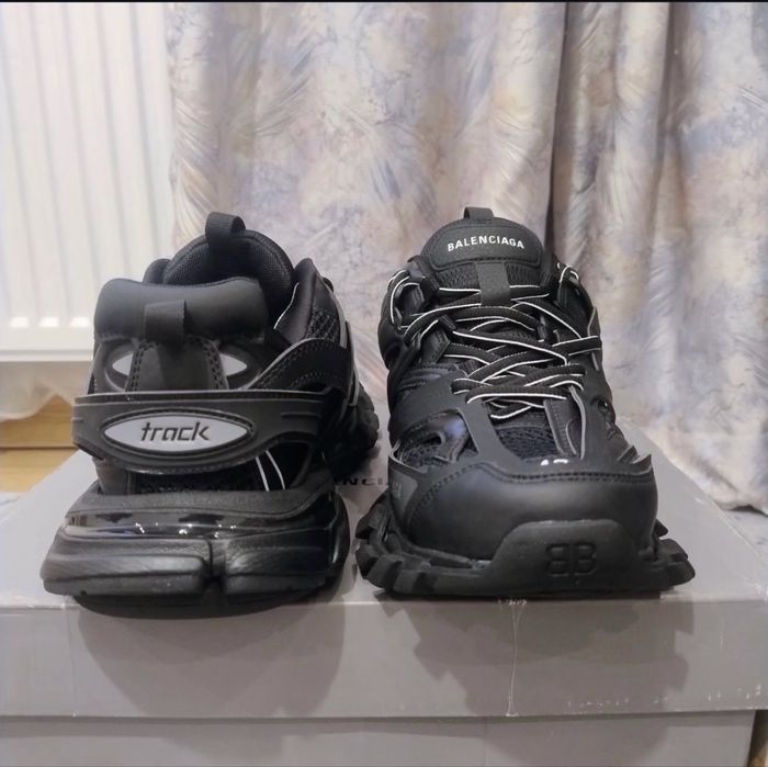 Balenciaga Track