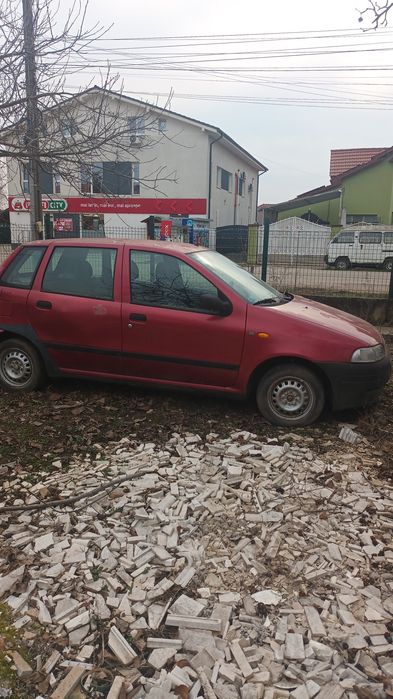 Vand masina ( fiat punto)Pret 500 euro