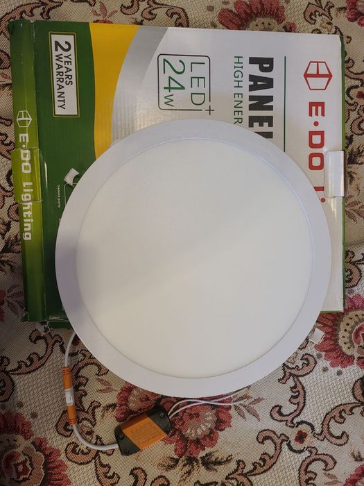 LED светильник встраиваемый 24w