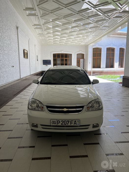 Lacetti  1.6  афтомат . 2012