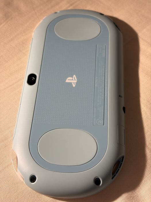 PS Vita Slim 2000