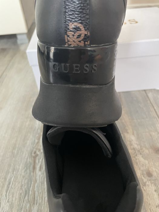 GUESS сникърси 39 номер