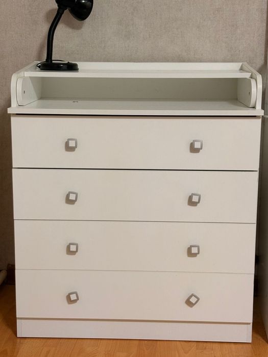 Пеленальный столик