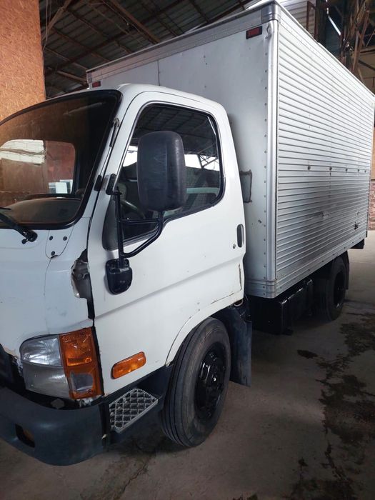 Грузовик Hyundai HD65 2005