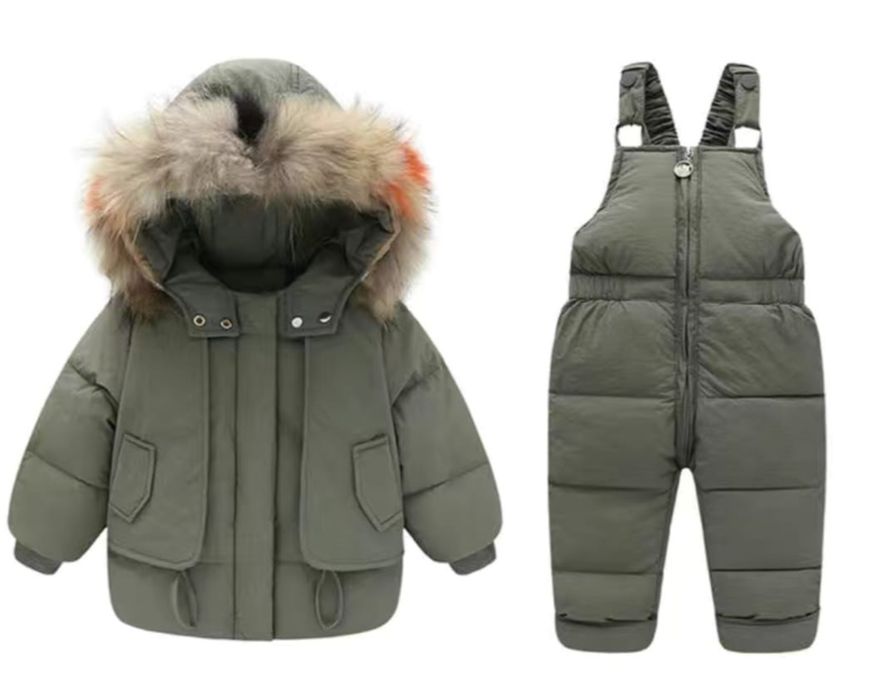 Куртка детская в хорошем состояний