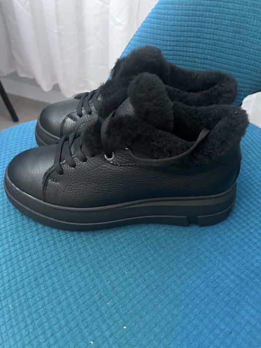 Зимние кроссовки