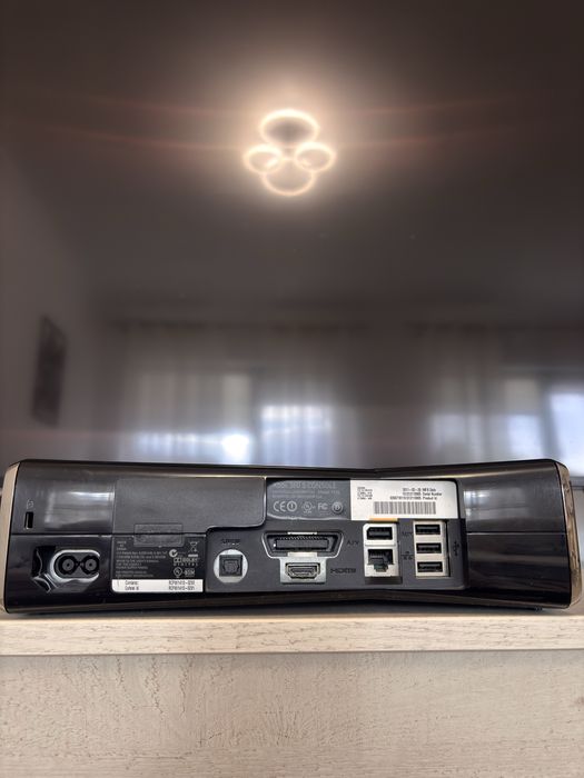 Vând xbox 360 slim