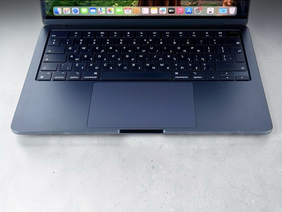 Apple MacBook Air 13 M2 8RAM 256GB Midnight Отличен! Гаранция! — миниатюра 8