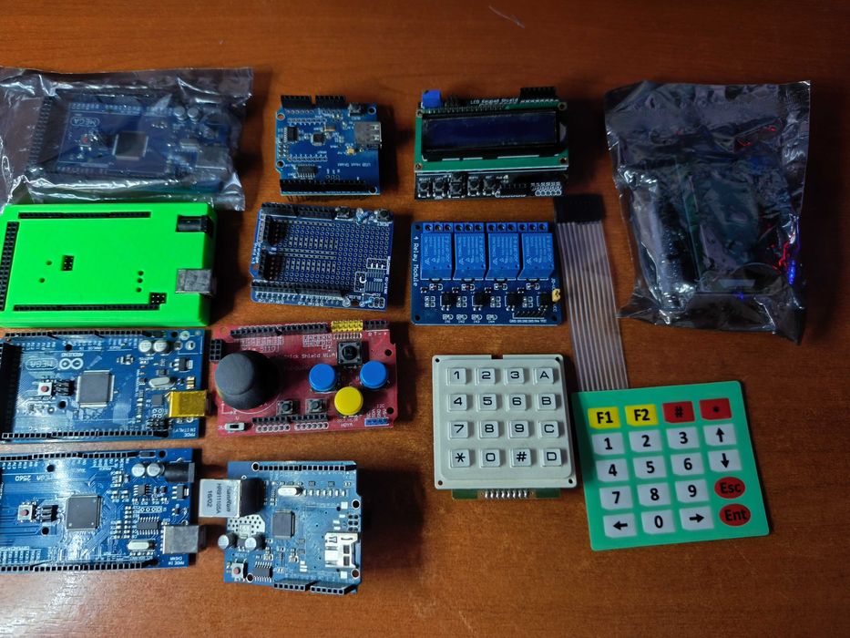 LOT ARDUINO MEGA 2560 , shilduri arduino, afisaje