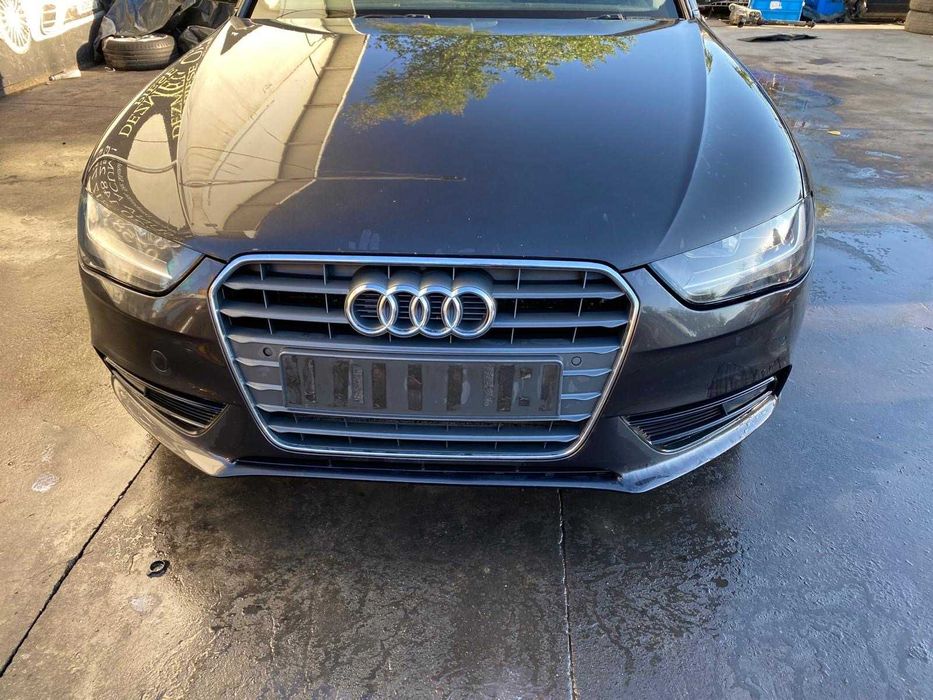 dezmembrez audi a4 b8.5 break cod motor CJCA/usa fata a4 b8.5/far a4