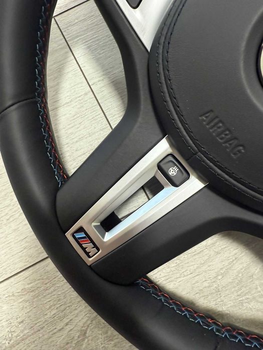 Volan BMW M5 / M8 / X3 M / X4 M / X5 M / X6 M / ORIGINAL IMPECABIL
