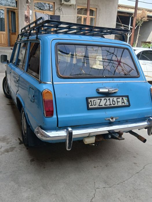 Vaz 2102 sotiladi rangi kok
