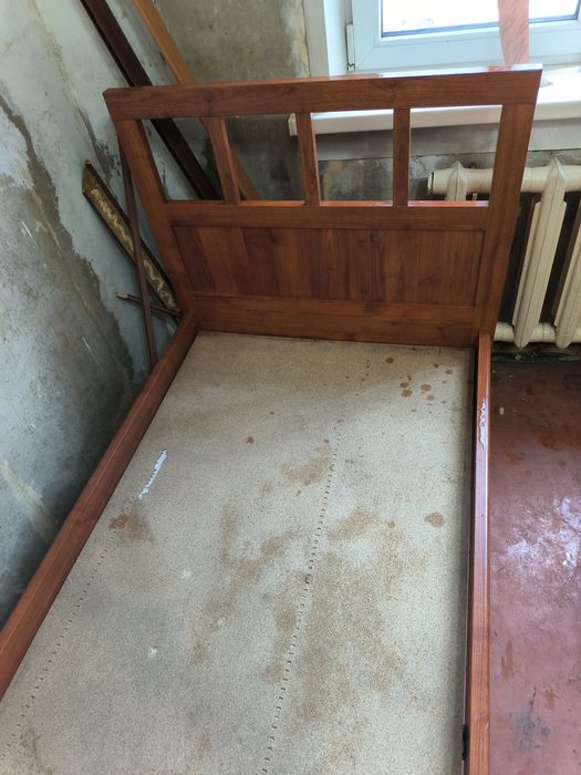 Кровать односпальная