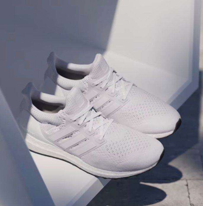 Кроссовки Adidas оригинал новые