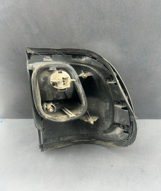 Lampa / Tripla stop stanga pe aripa 268550X000 268550X000 Nissan Terr