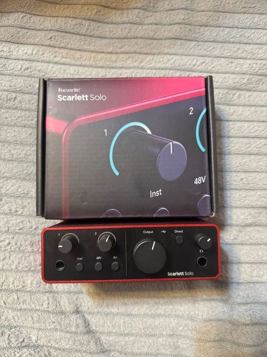 Звуковая карта Focusrite Solo 4th gen