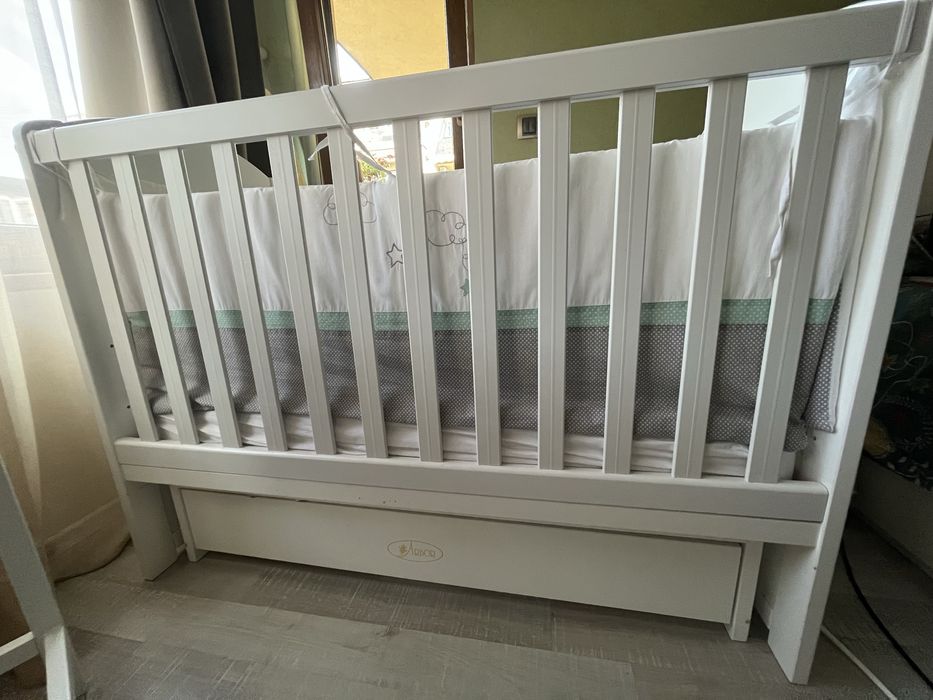 Бебешка кошара Arbor мече с люлеещ се механизъм, с матрак и обиколници