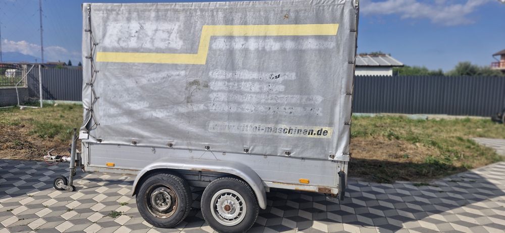 Remorcă  2000 kg
