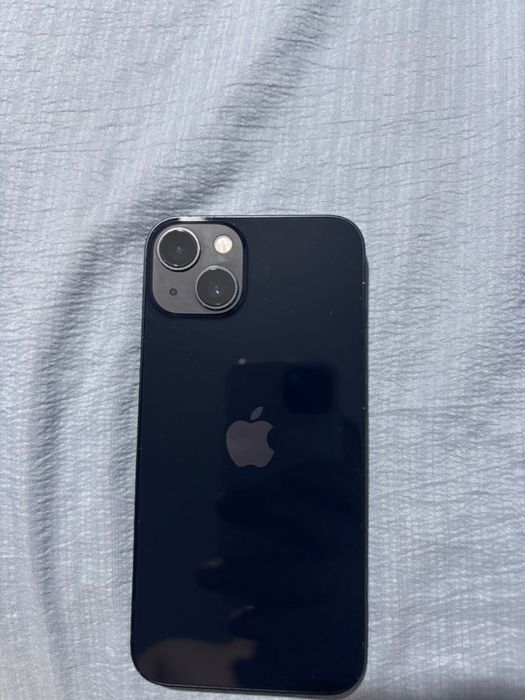 Продам айфон 13