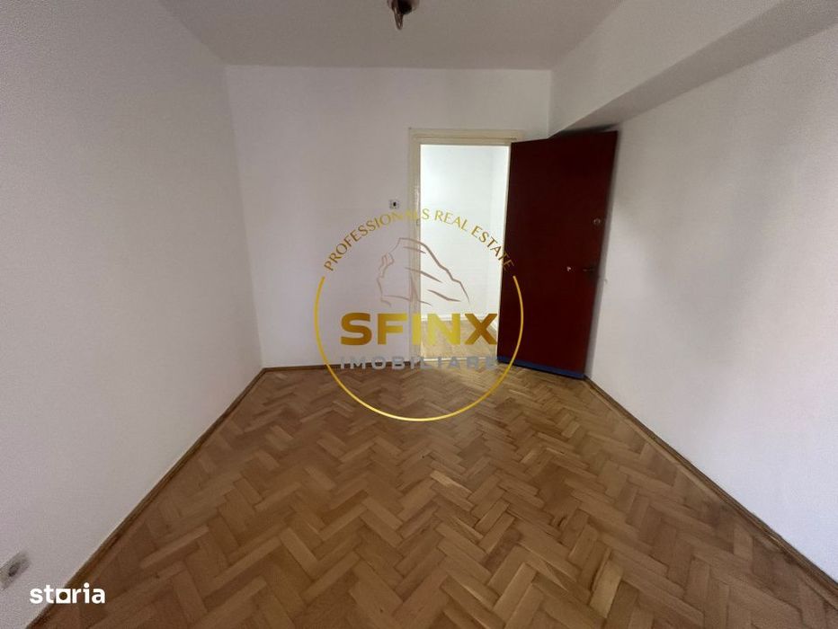 4 camere | Ion Mihalache | 98mp | Garaj