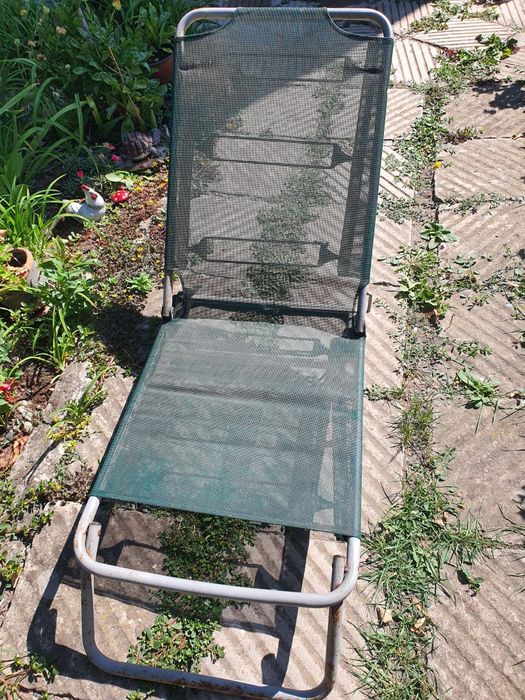 Сгъваем  шезлонг