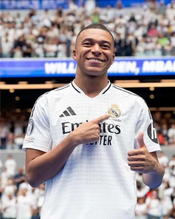 Tricouri Real Madrid 24/25