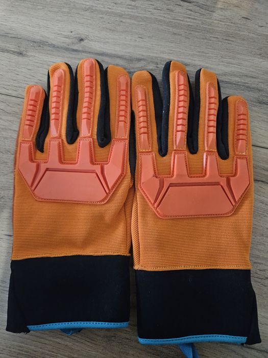 Перчатки противоударные