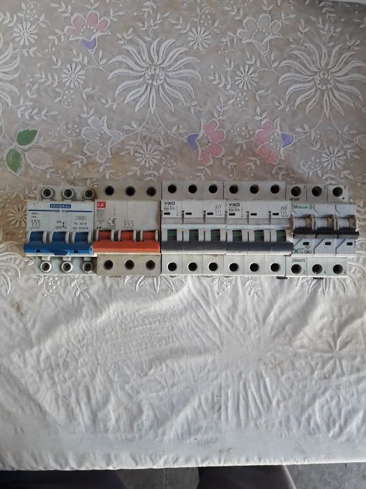 Люстра плафон автоматы