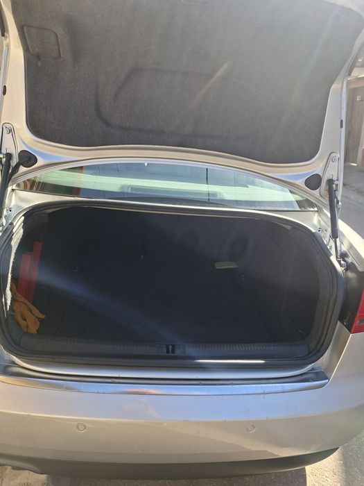 Masina audi a4 b7