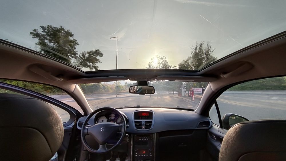 Peugeot 207 1..6 turbo  150 конски сили