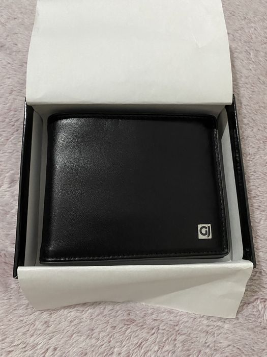 Portofel GAUDì impecabil si nefolosit