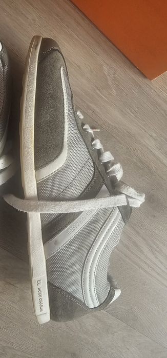 Обувки BOSS(номер-43)