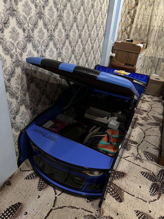 Продам  кровать-машинку