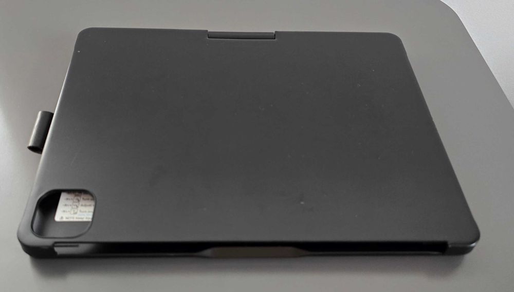 Husa cu tastatura iPad 10.9 inch 2022 / iPad 11 inch 2025, Negru