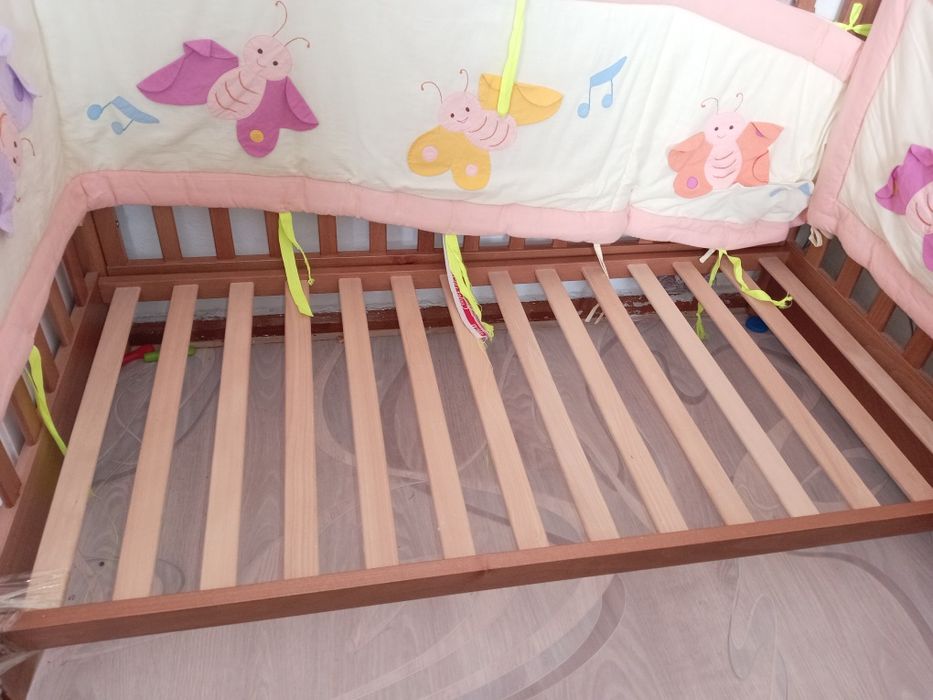 Детская кроватка качалка