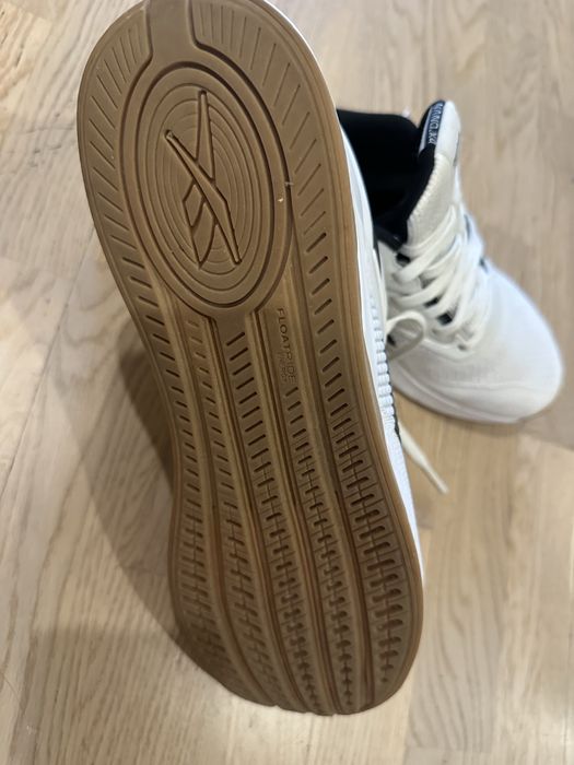 Кроссовки REEBOK размер 42.5