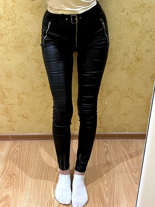 Черни кожени дънки