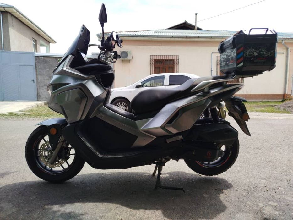 Yamaha Skuter XMax