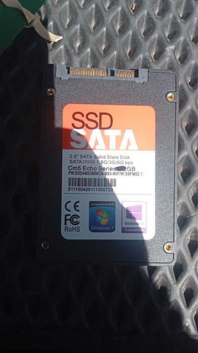 SSD 480гб SATA прадаётся