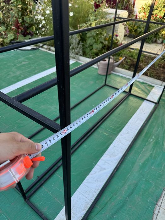 Стойка для одежды