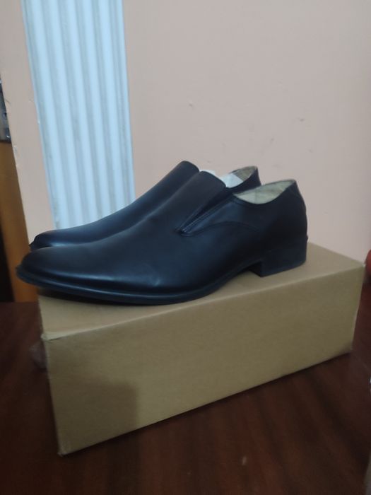 Берцы и мужские туфли