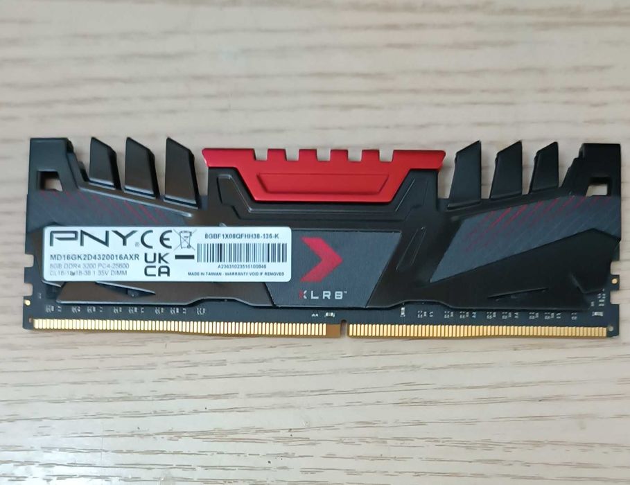 Модуль оперативной памяти DDR4 PNY 8GB 3200MHz