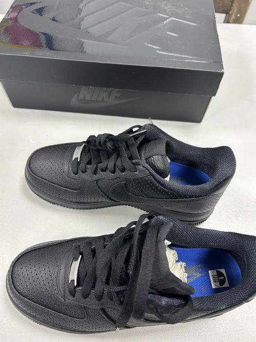 Продам кроссовки NIKE, новые